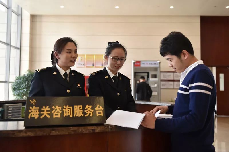 筑牢數(shù)字國門，彰顯“硬核”力量 海關(guān)網(wǎng)絡(luò)技術(shù)服務(wù)保障口岸產(chǎn)業(yè)鏈供應(yīng)鏈安全順暢